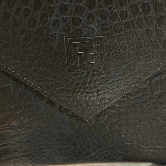 Fendi large crocodile embossed black leather clutch bag with removable straps - Picture 2 of 7